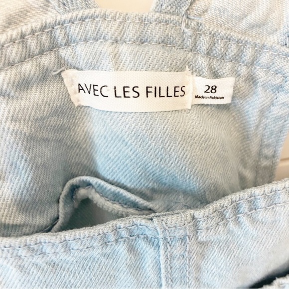 Avec Les Filles | Light Wash Overalls Size 28 - Picture 5 of 10